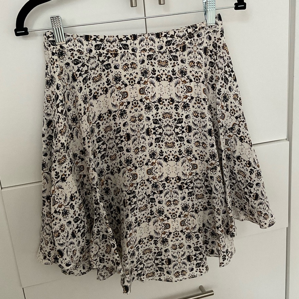 Club Monaco mini skirt
